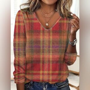 Vintage-Inspired Plaid V-Neck Long Sleeve‎ T-Shirt
